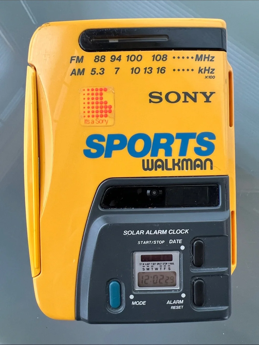 🎵TESTED/ WORKING Sony Sports Walkman WM-AF58 & MDR-W014 Headphone Bundle VTG 80s